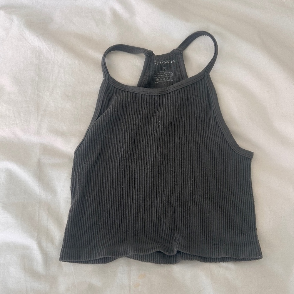 Grey cropped tank